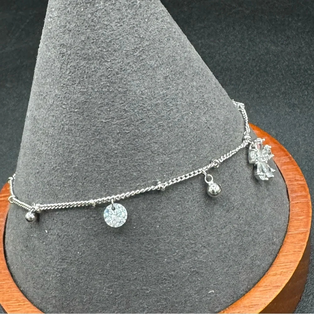 Stunning Minimalist CZ Floral Bracelet or Anklet - Picture 4 of 11